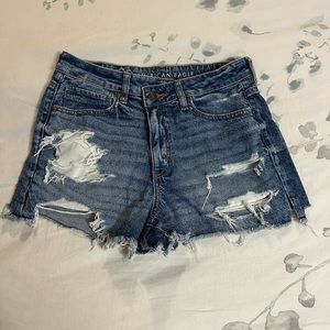 American Eagle strigid Mom short. Size 8.